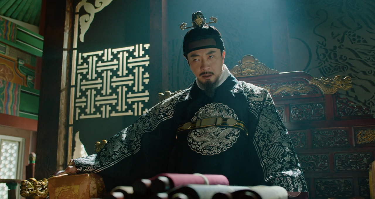 “Ông hoàng nước mắt” Kwon Sang Woo đối đầu “thái tử” Joo Ji Hoon trên phòng vé Tết