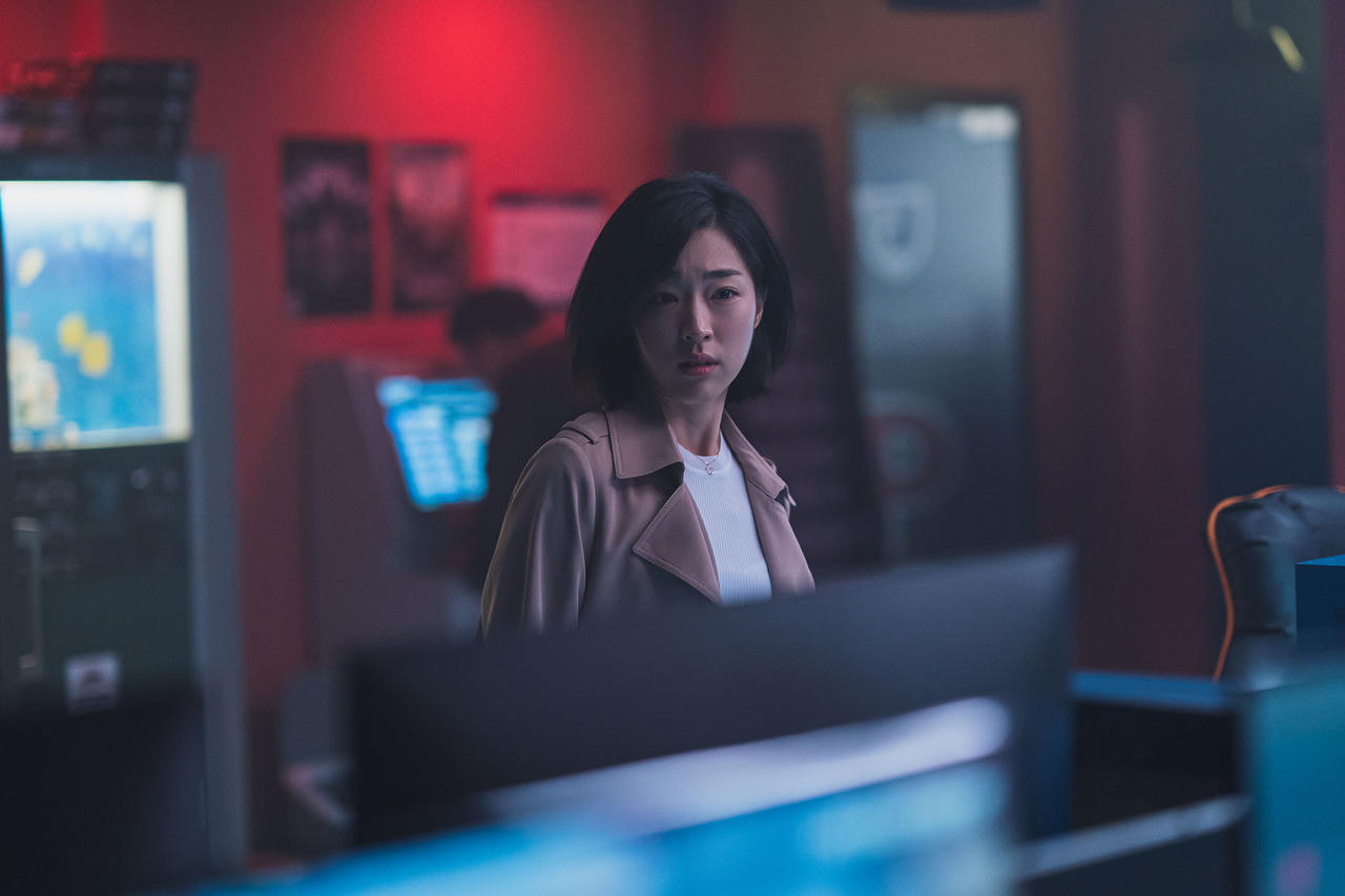 “Ông hoàng nước mắt” Kwon Sang Woo đối đầu “thái tử” Joo Ji Hoon trên phòng vé Tết