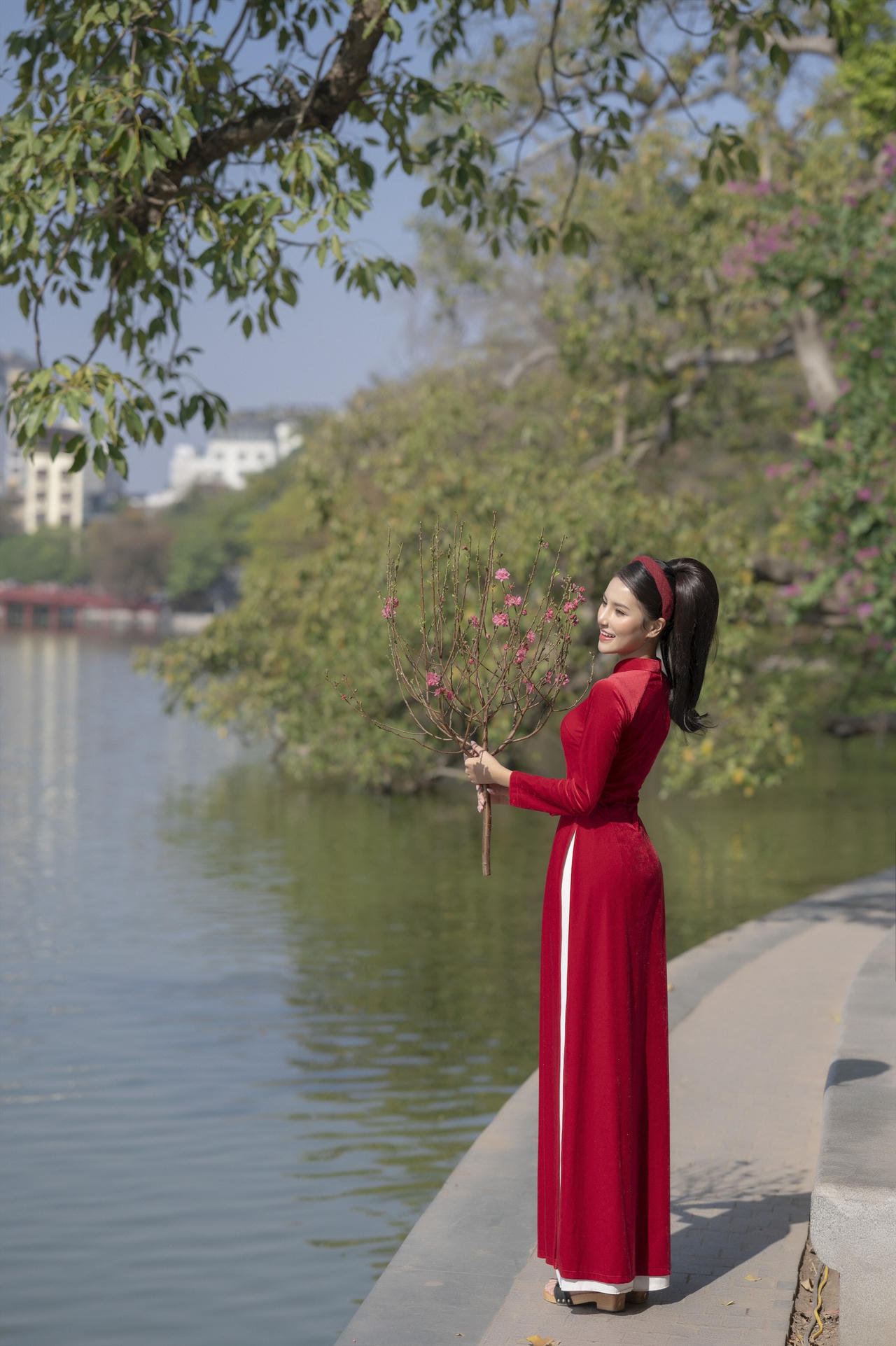 Á hậu Hương Ly bật mí kế hoạch đón Tết 