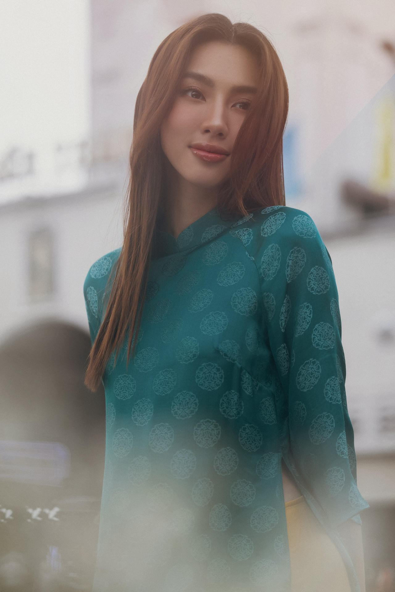 Thùy Tiên dịu dàng khác lạ đón Tết Quý Mão