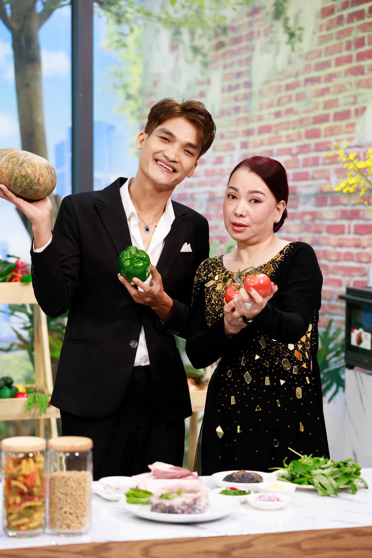 Đầu năm, Mạc Văn Khoa kể chuyện từng bị hoài nghi “ăn chơi sa đọa” 