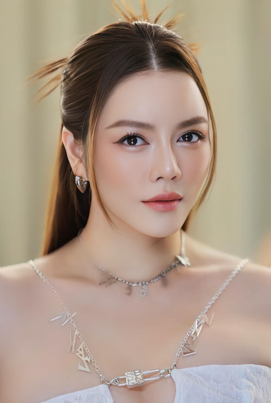 Phi Thanh Vân cảm phục Trấn Thành, nhắc về tình bạn nhiều năm