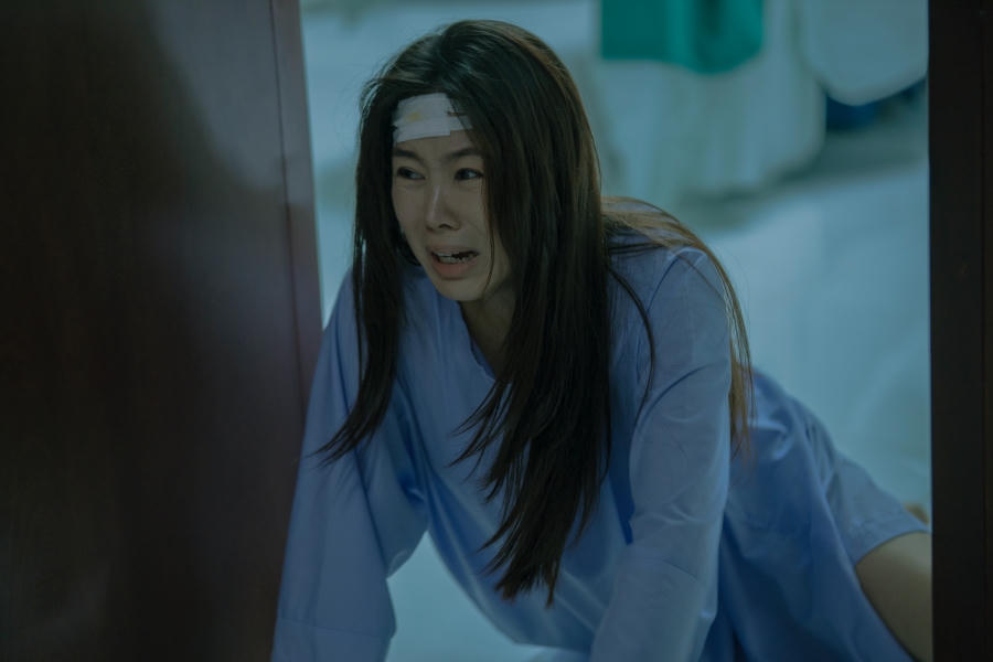 Lê Phương: "Mỗi ngày quay phim về, tôi kiệt sức không dám ngủ một mình"