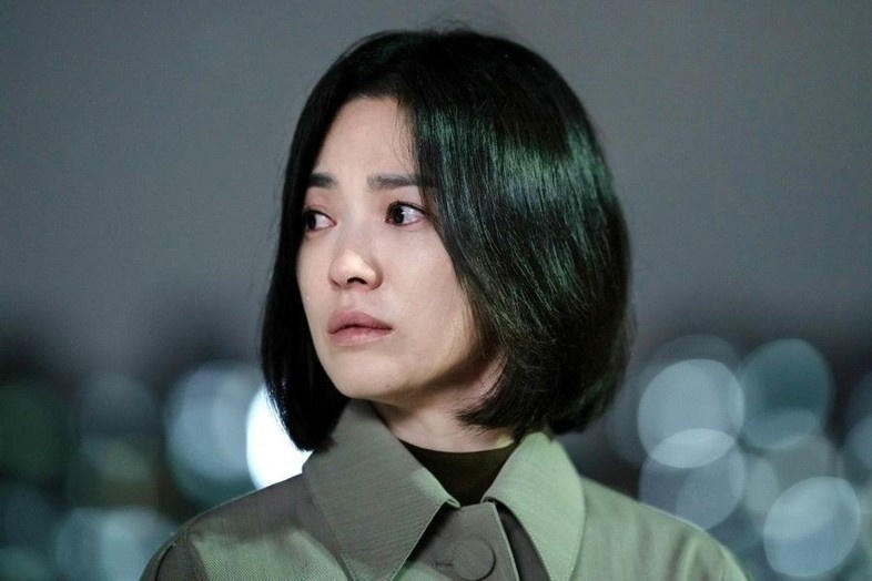 Uhm Jung Hwa, Song Hye Kyo, Ryu Seung Ryong được vinh danh “Nhà tiên phong giải trí”