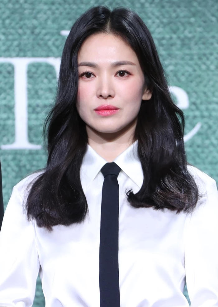 Nghịch lý của Song Hye Kyo và Song Joong Ki tại Baeksang 2023