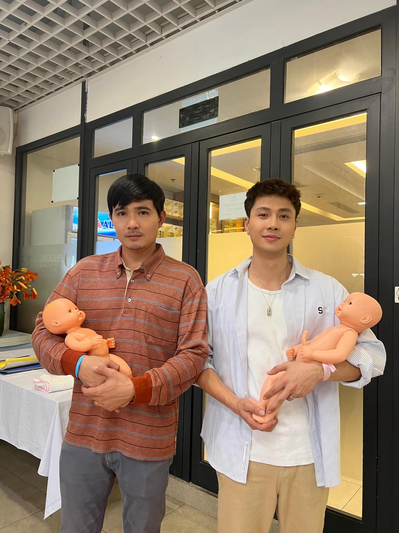 Khán giả mất kiên nhẫn khi phim giờ vàng ôm đồm tình tiết vô lý