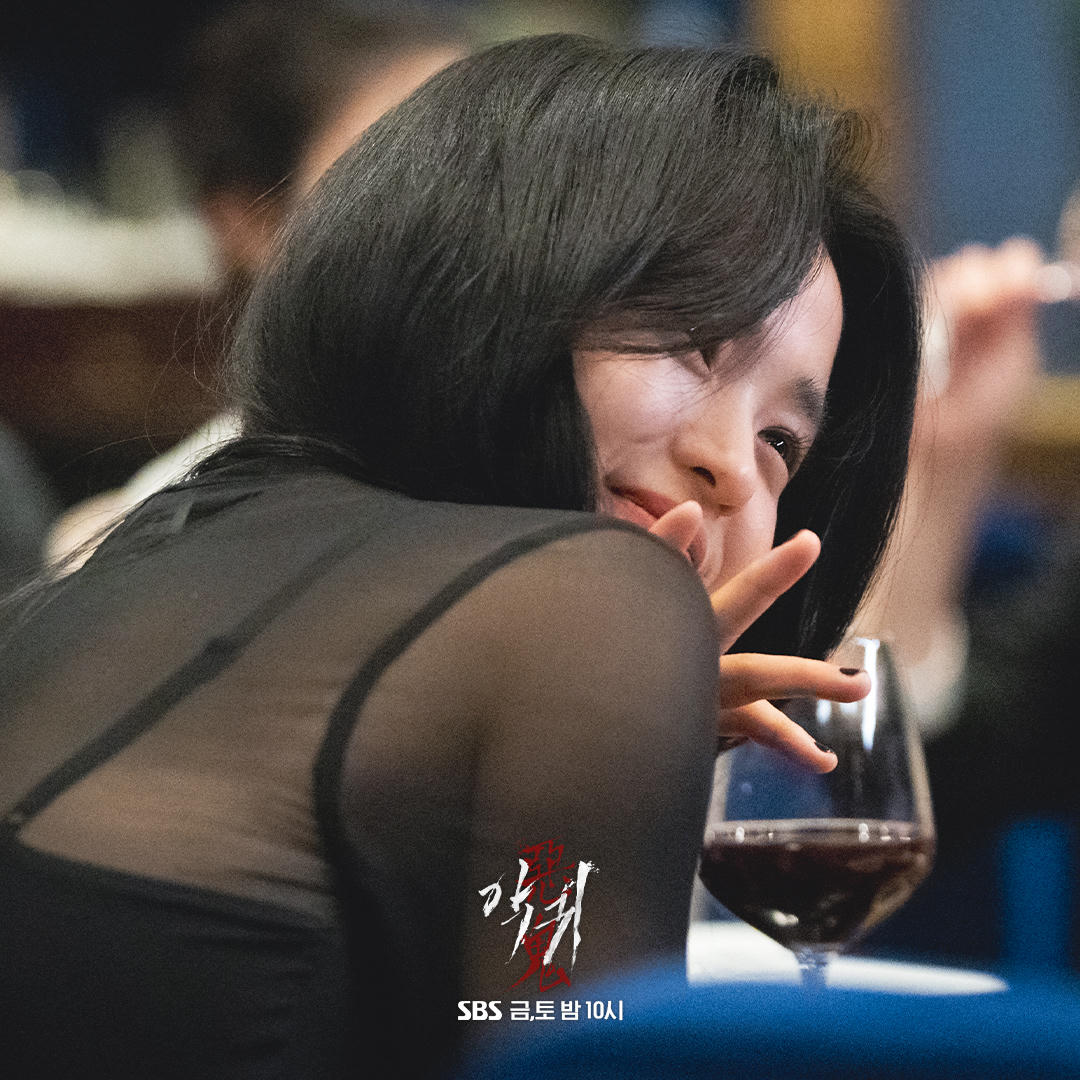 Nữ diễn viên “chưa từng nếm mùi thất bại” và màn chuyển mình ấn tượng với phim kinh dị 