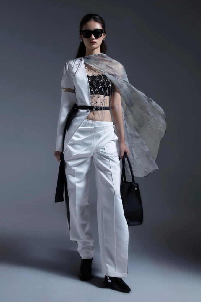 Sắc vóc gợi cảm của Tân Miss World Vietnam 2023 - Huỳnh Trần Ý Nhi