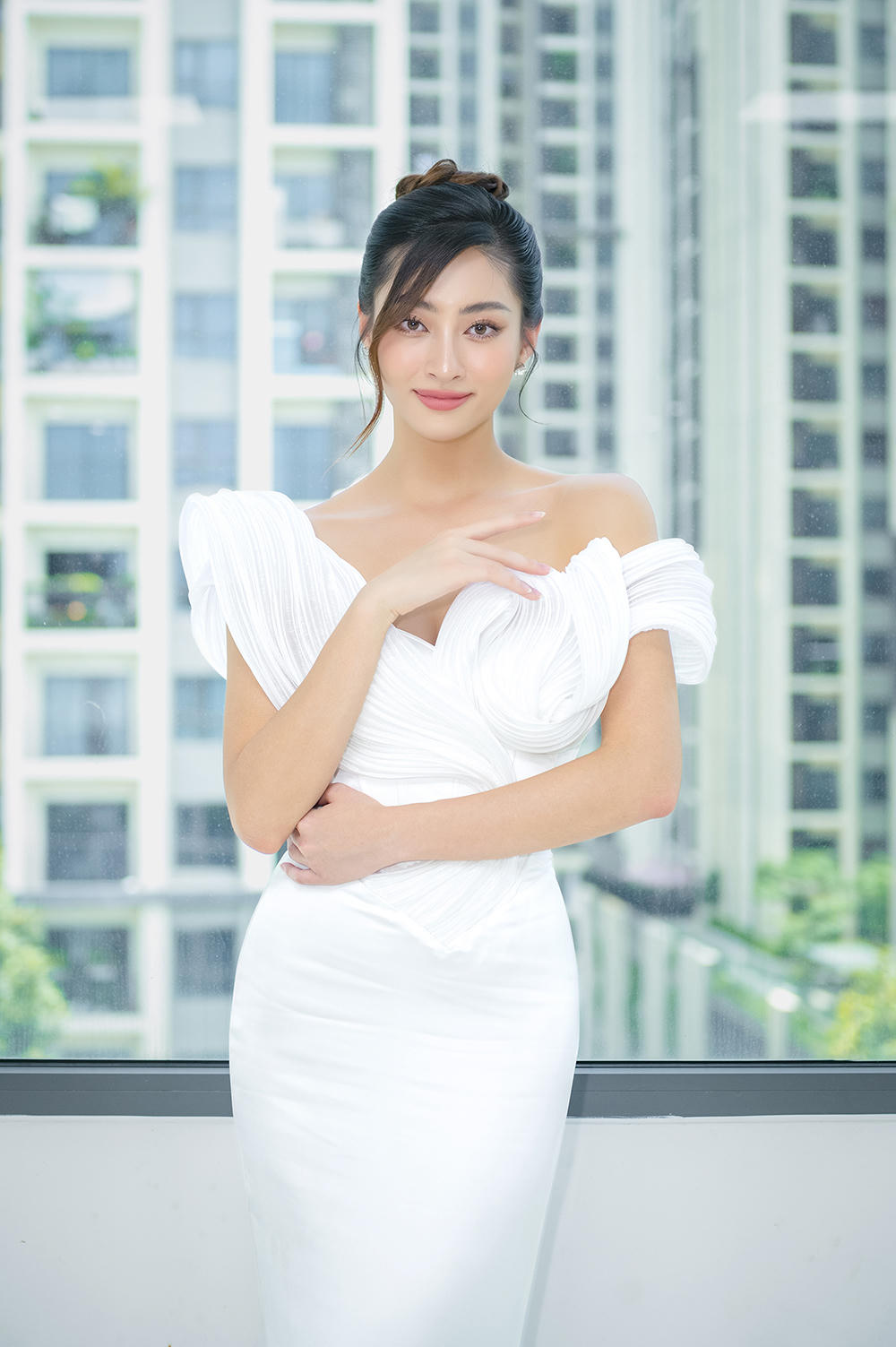 Hoa hậu Mai Phương bận rộn trước thềm thi Miss World 