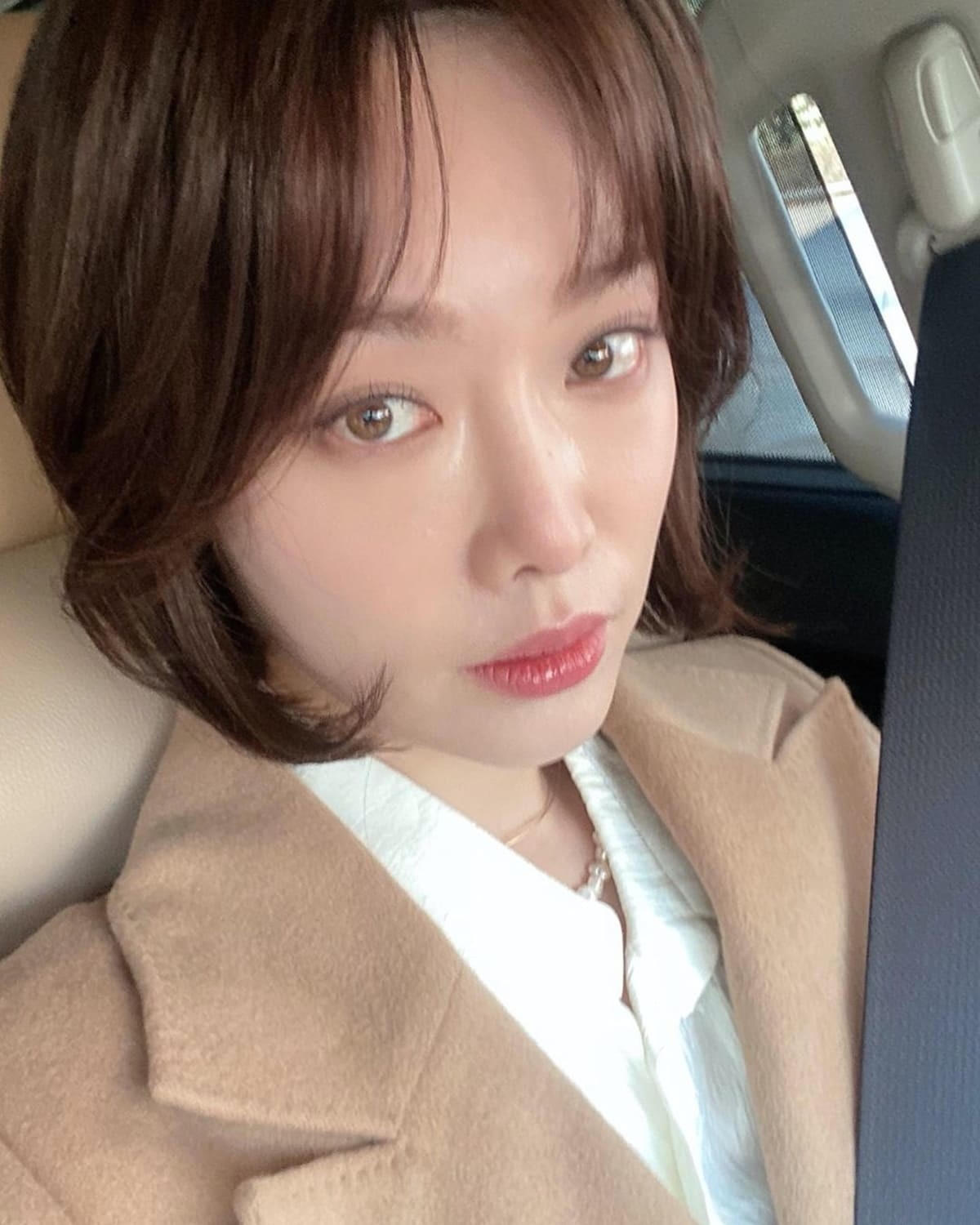 Kim Hieora bị tung bằng chứng nói dối khi phủ nhận cáo buộc bạo lực học đường 