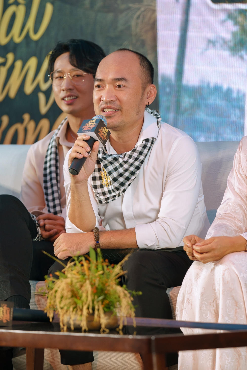 Trấn Thành lên tiếng về tạo hình gây tranh cãi trong “Đất rừng phương Nam”