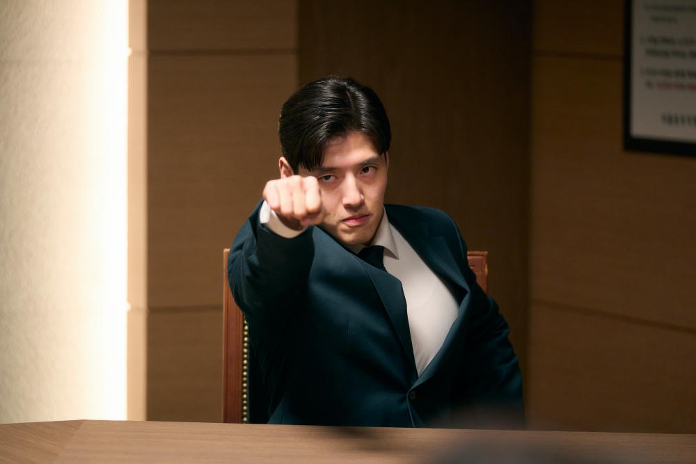 Phim hài lãng mạn doanh thu gần 230 tỷ của Kang Ha Neul, Jung So Min ra mắt khán giả Việt