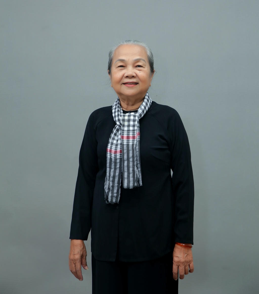 Nữ cựu tù Côn Đảo trích lương hưu, nuôi trẻ mồ côi sau đại dịch Covid-19