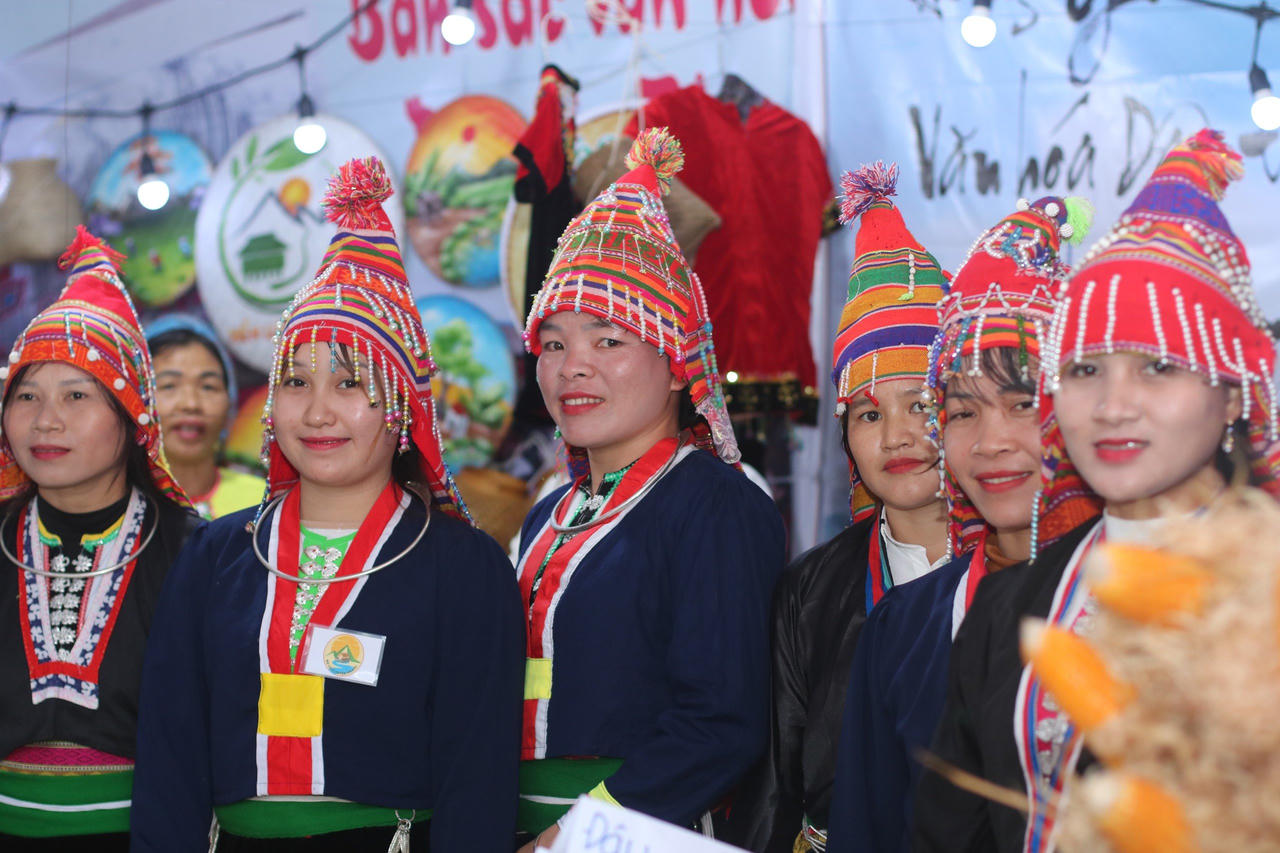 Quảng bá di sản văn hóa bản địa tại Ngày hội Đà Bắc, Hòa Bình