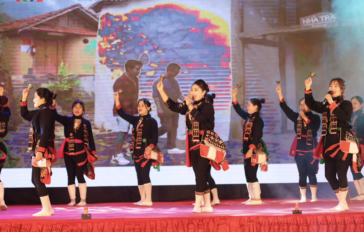 Quảng bá di sản văn hóa bản địa tại Ngày hội Đà Bắc, Hòa Bình