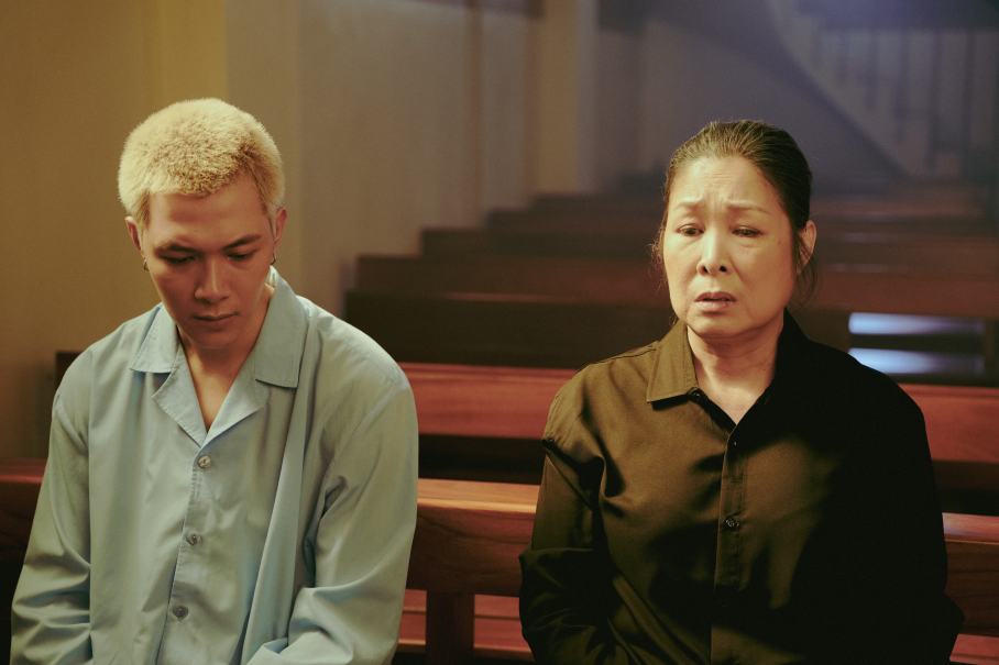 Đan Trường kín lịch diễn vẫn nhận lời đóng phim Tết