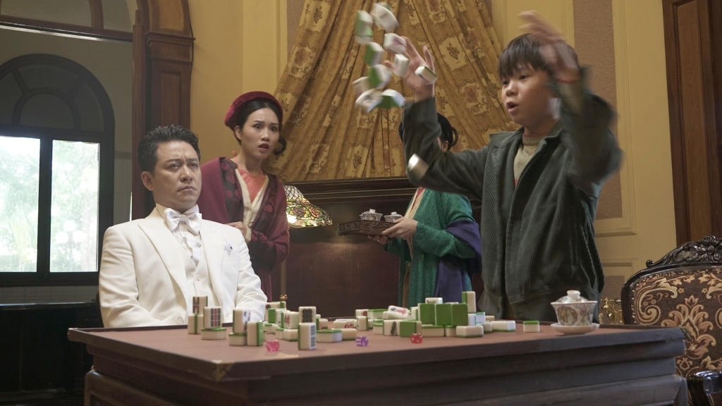 'Đào, phở và piano': Một Hà Nội chân thực và lãng mạn thời chiến