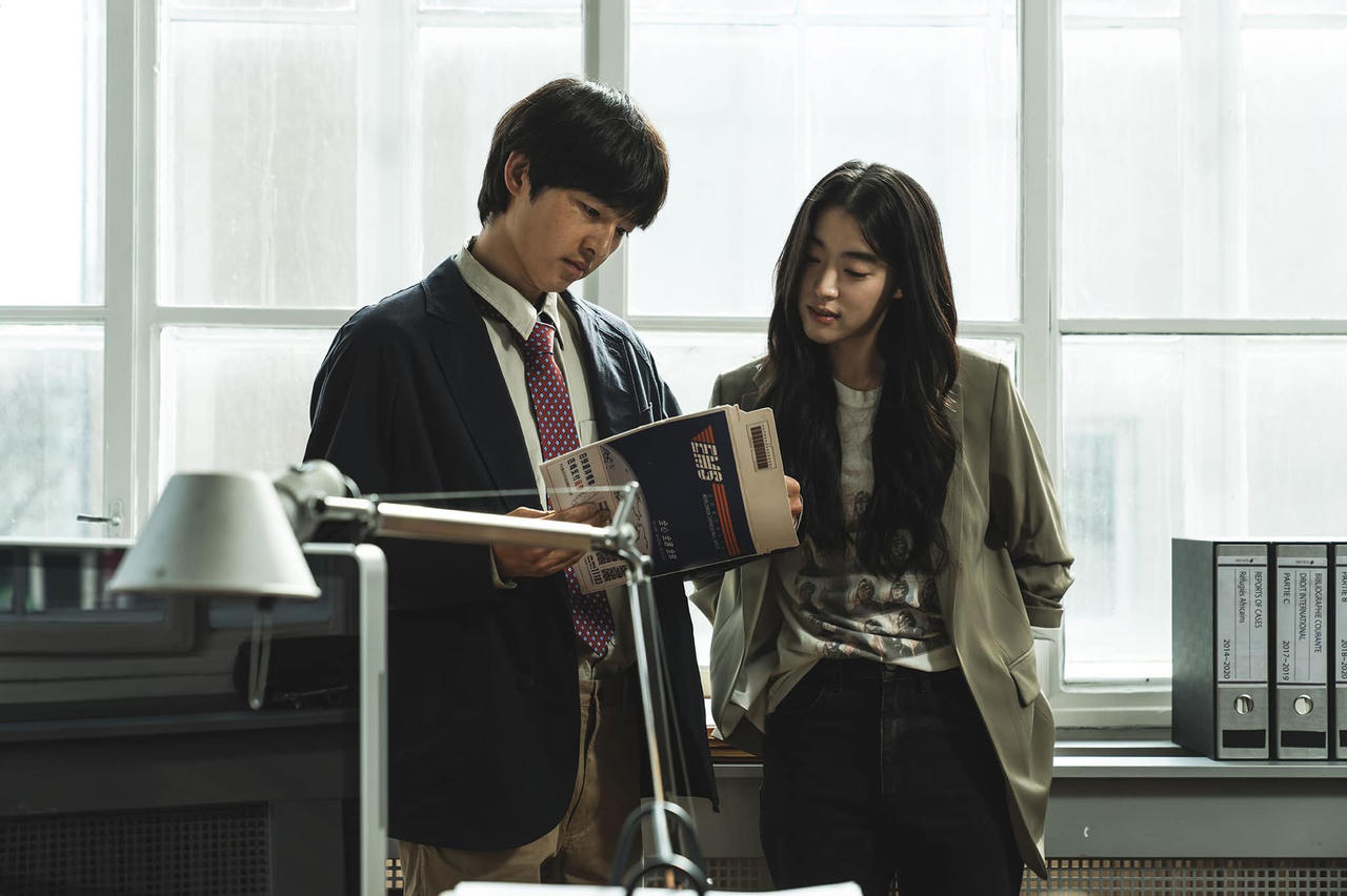 Phim mới bị chê thậm tệ, Song Joong Ki đáp trả