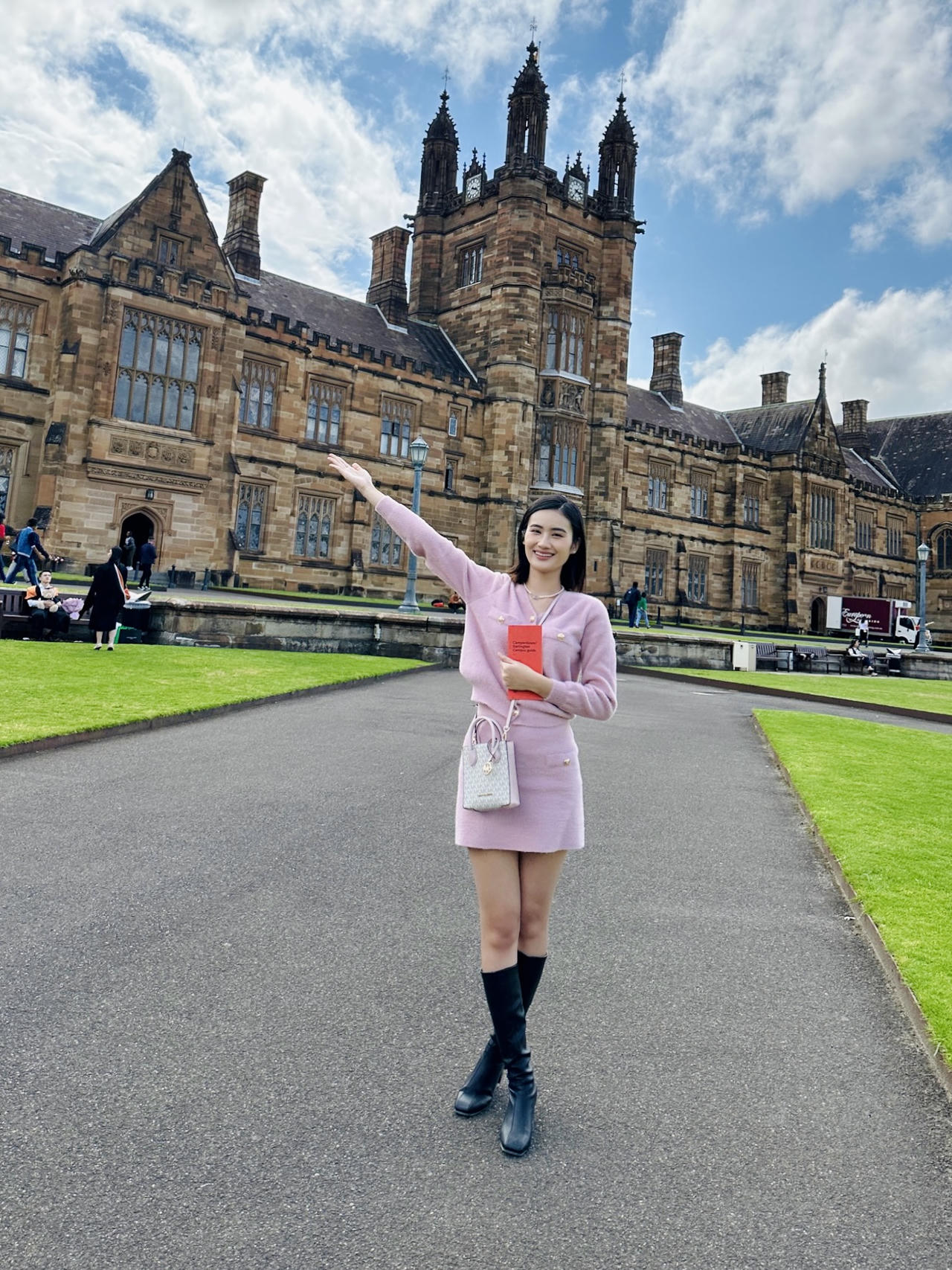 Chốt danh sách đại diện Việt Nam tại Miss International 2024 và Miss World lần thứ 72