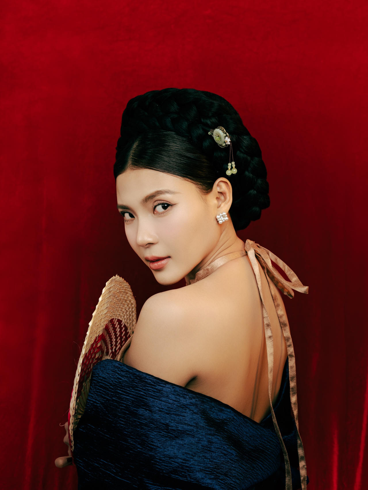 Thúy Diễm tái xuất màn ảnh rộng, đóng mẹ kế trong phim 'Con Cám'