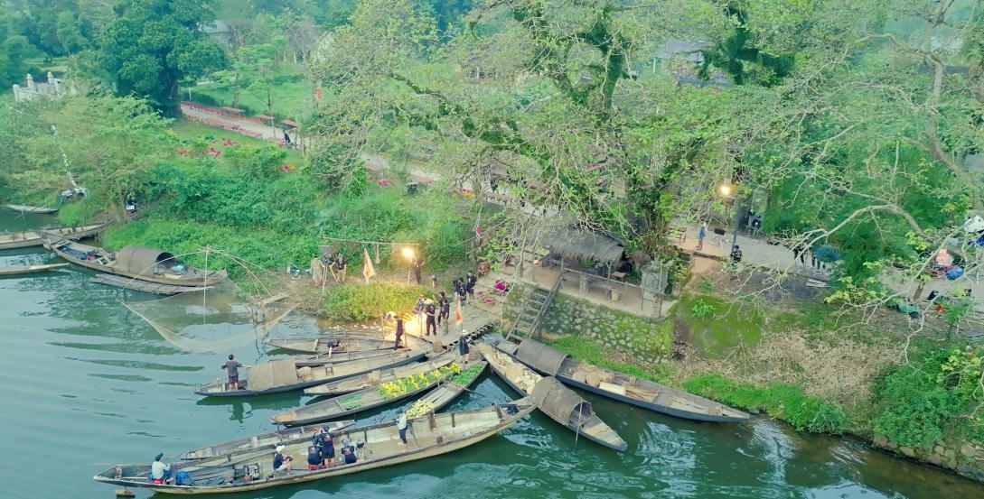 Phim “Con Cám” đổi tên