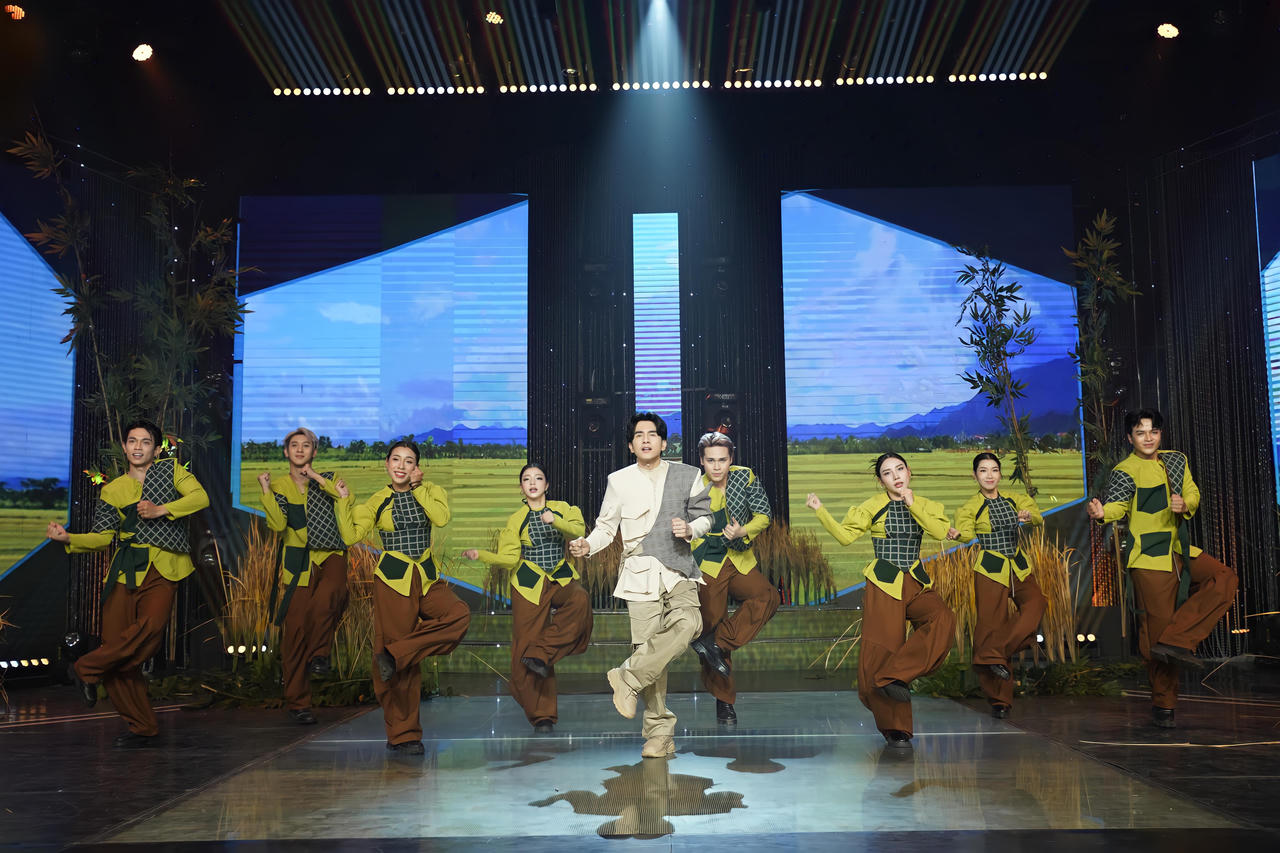 Đan Trường làm mới ca khúc từng gây tranh cãi với công nghệ AI