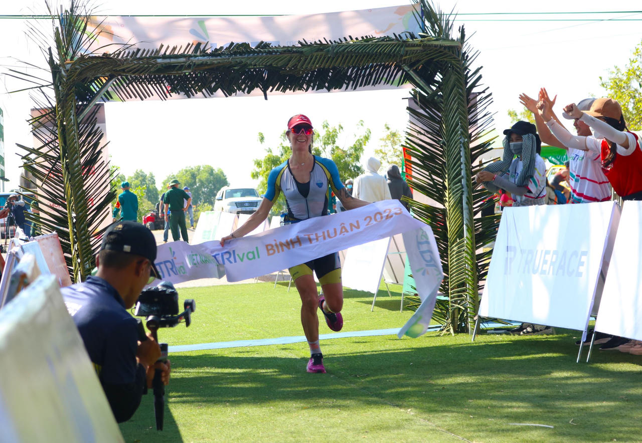 Bàu Trắng U&Me - điểm dừng chân lý tưởng khi đến Bình Thuận