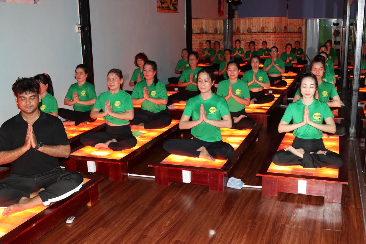 Bright Moon Yoga - Nơi chăm sóc sức khỏe, tâm trí và sắc đẹp 
