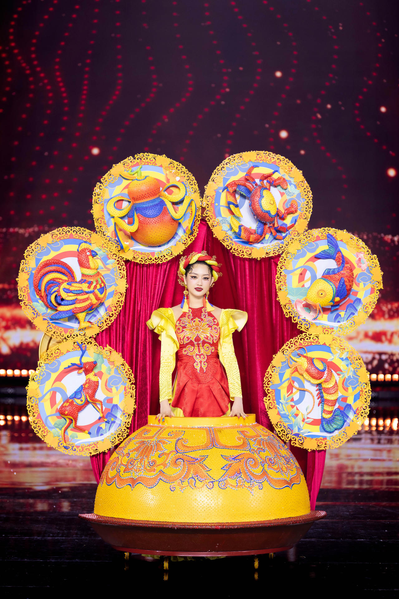 Truyện dân gian, ký ức tuổi thơ tái hiện tại Hoa hậu Quốc gia Việt Nam 