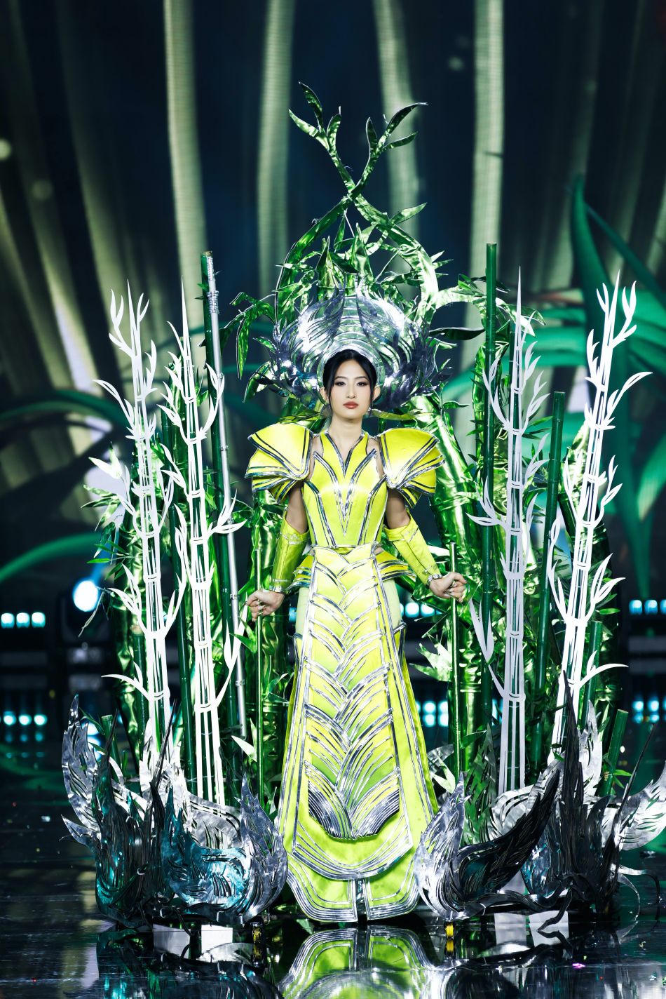 Truyện dân gian, ký ức tuổi thơ tái hiện tại Hoa hậu Quốc gia Việt Nam 