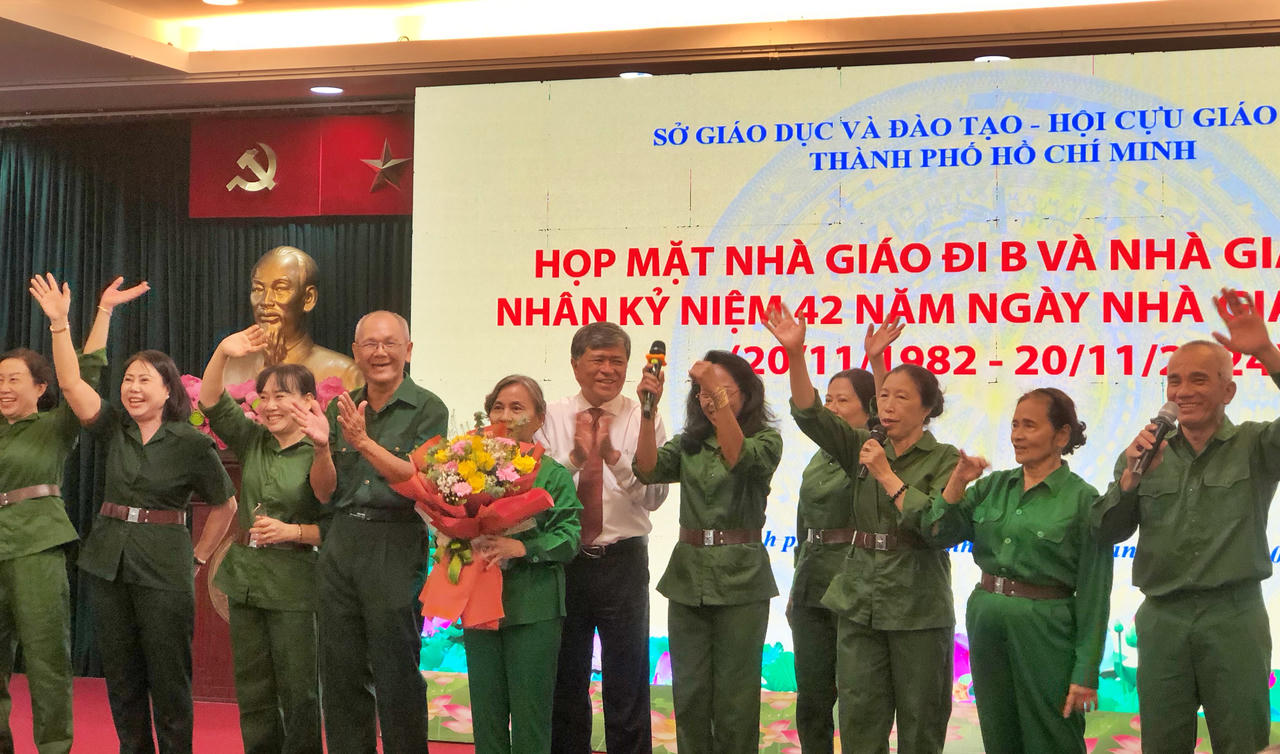 Nhà giáo đi B, nhà giáo nội đô TP HCM ôn kỷ niệm xưa 