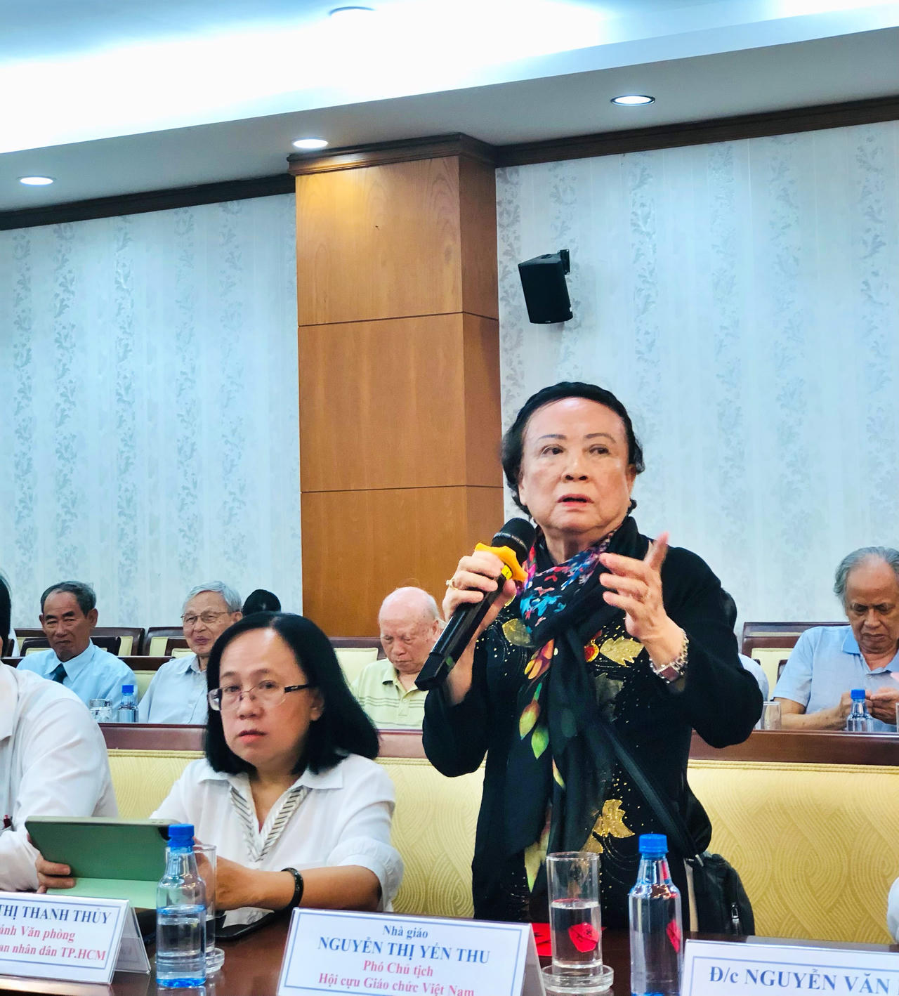 Nhà giáo đi B, nhà giáo nội đô TP HCM ôn kỷ niệm xưa 