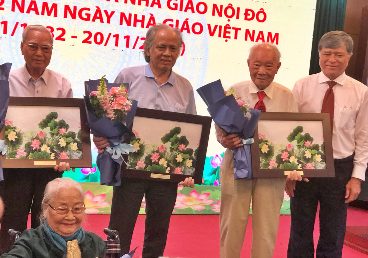 Nhà giáo đi B, nhà giáo nội đô TP HCM ôn kỷ niệm xưa 