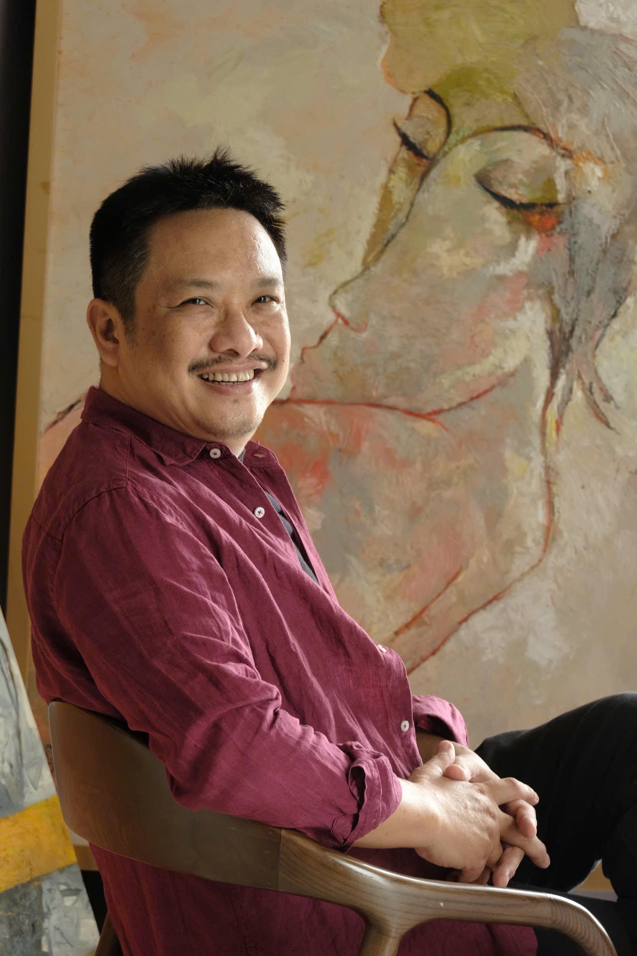 “Đặc sản” tranh lụa của Bùi Tiến Tuấn