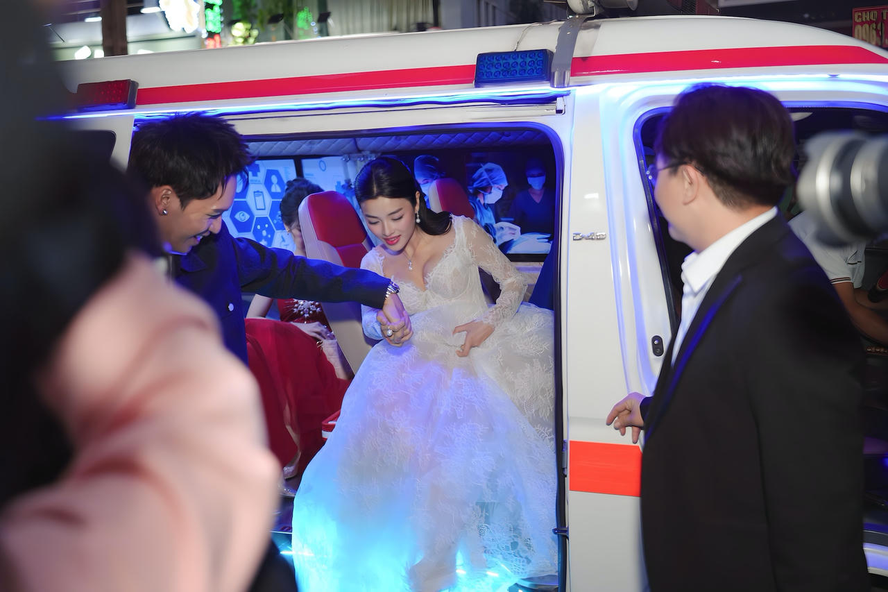 Đoàn phim “Âm dương lộ” xin lỗi vì sử dụng xe cứu thương không đúng mục đích