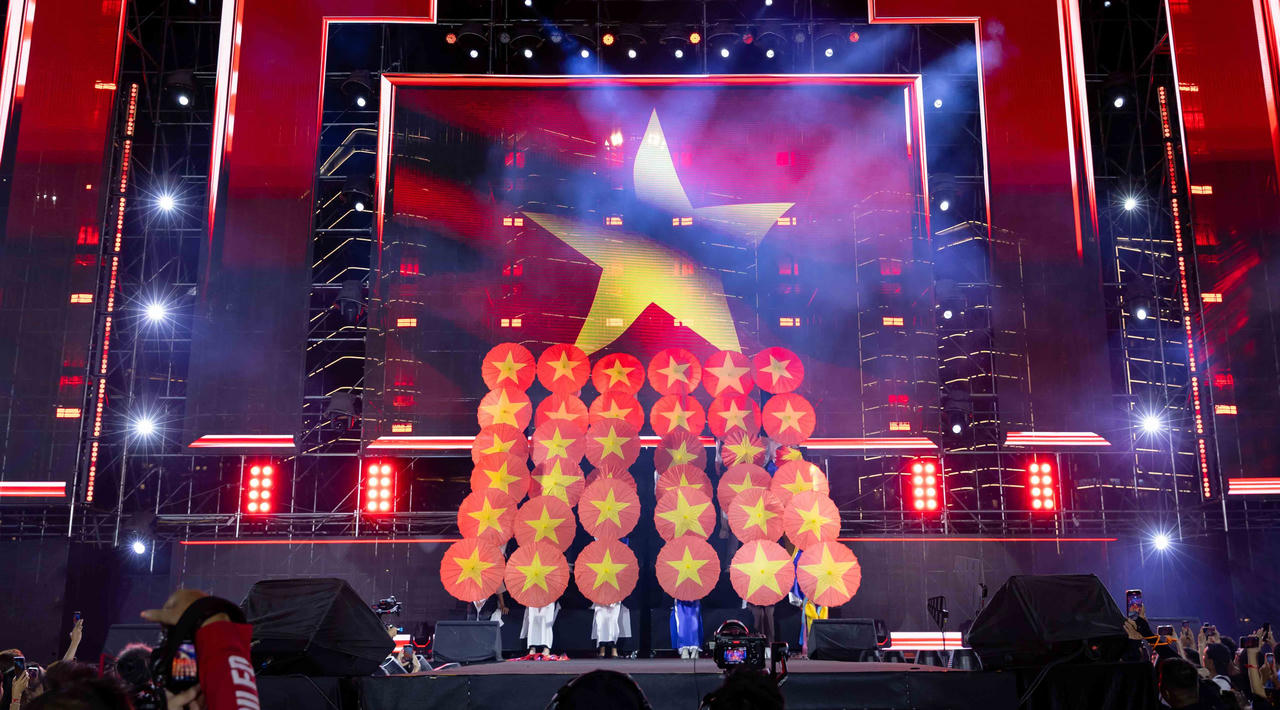 Lý Hải “chơi lớn” khi quảng bá “Lật mặt 8”, bật mí 3 đại cảnh tâm huyết 