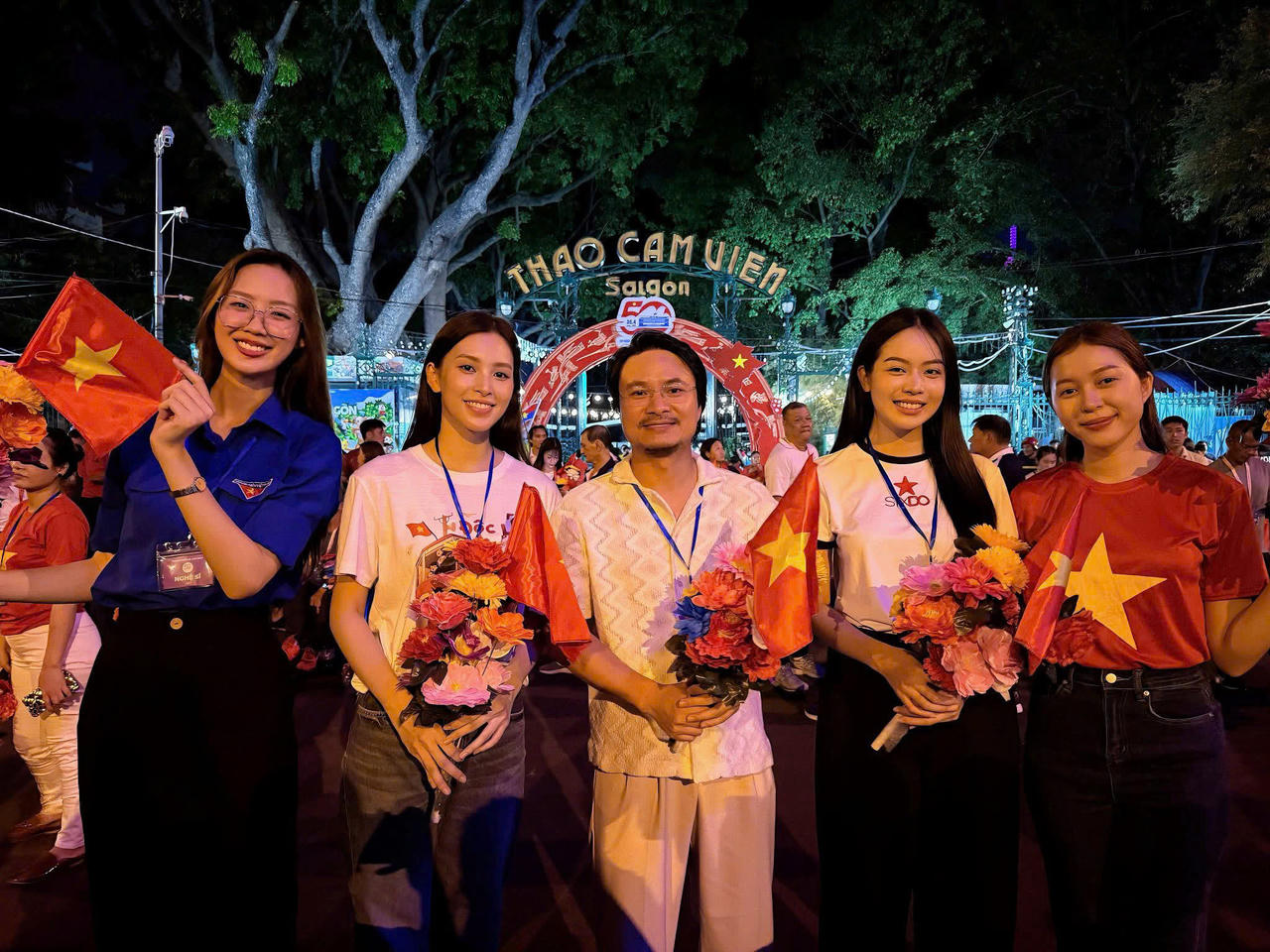 Dàn Hoa hậu, nghệ sĩ tự hào tham gia diễu binh mừng đại lễ 30/4