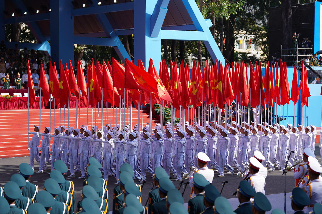Mãn nhãn cảnh quân đội Việt Nam và 3 nước Trung Quốc, Lào, Campuchia tổng duyệt diễu binh 30/4