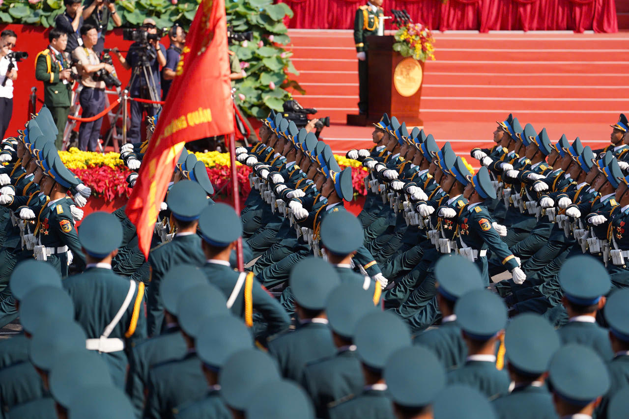 Mãn nhãn cảnh quân đội Việt Nam và 3 nước Trung Quốc, Lào, Campuchia tổng duyệt diễu binh 30/4