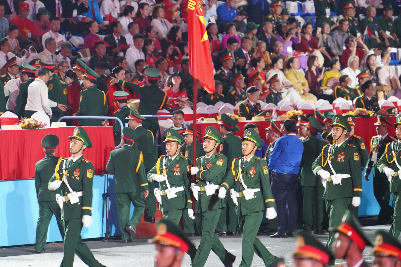 LỄ KỶ NIỆM, DIỄU BINH, DIỄU HÀNH MỪNG 50 NĂM GIẢI PHÓNG MIỀN NAM, THỐNG NHẤT ĐẤT NƯỚC