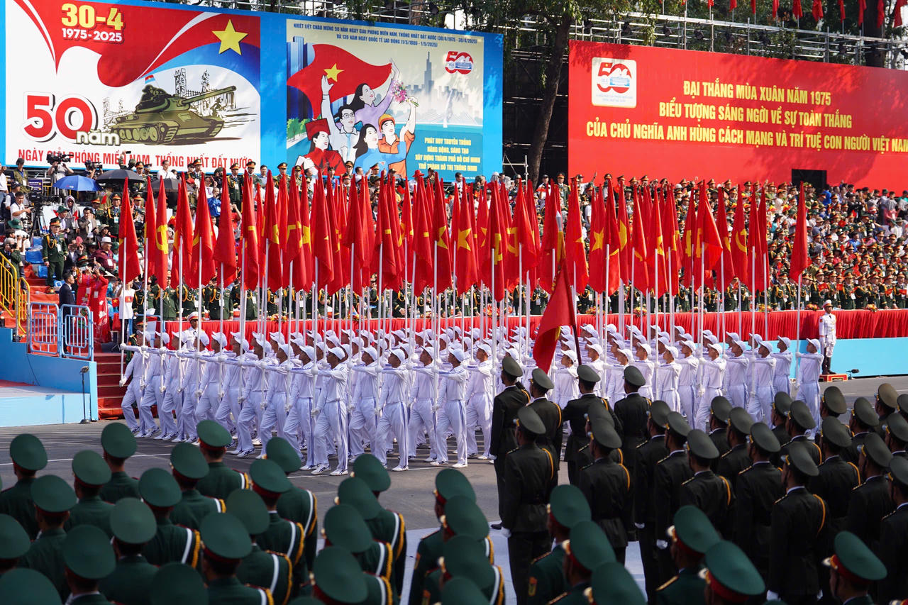 Hùng tráng cảnh diễu binh, diễu hành cấp Nhà nước sáng 30/4