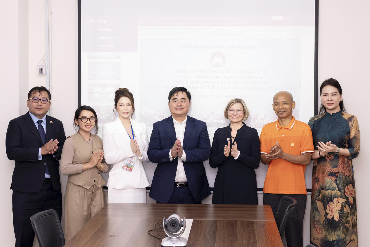 Lý Nhã Kỳ mong thúc đẩy văn hóa đọc