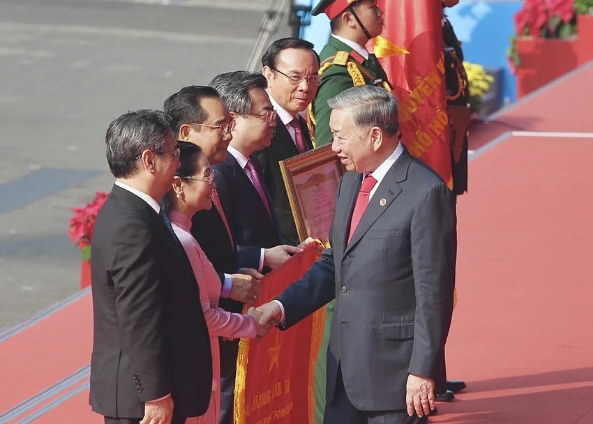 TP HCM đón nhận danh hiệu Anh hùng Lao động