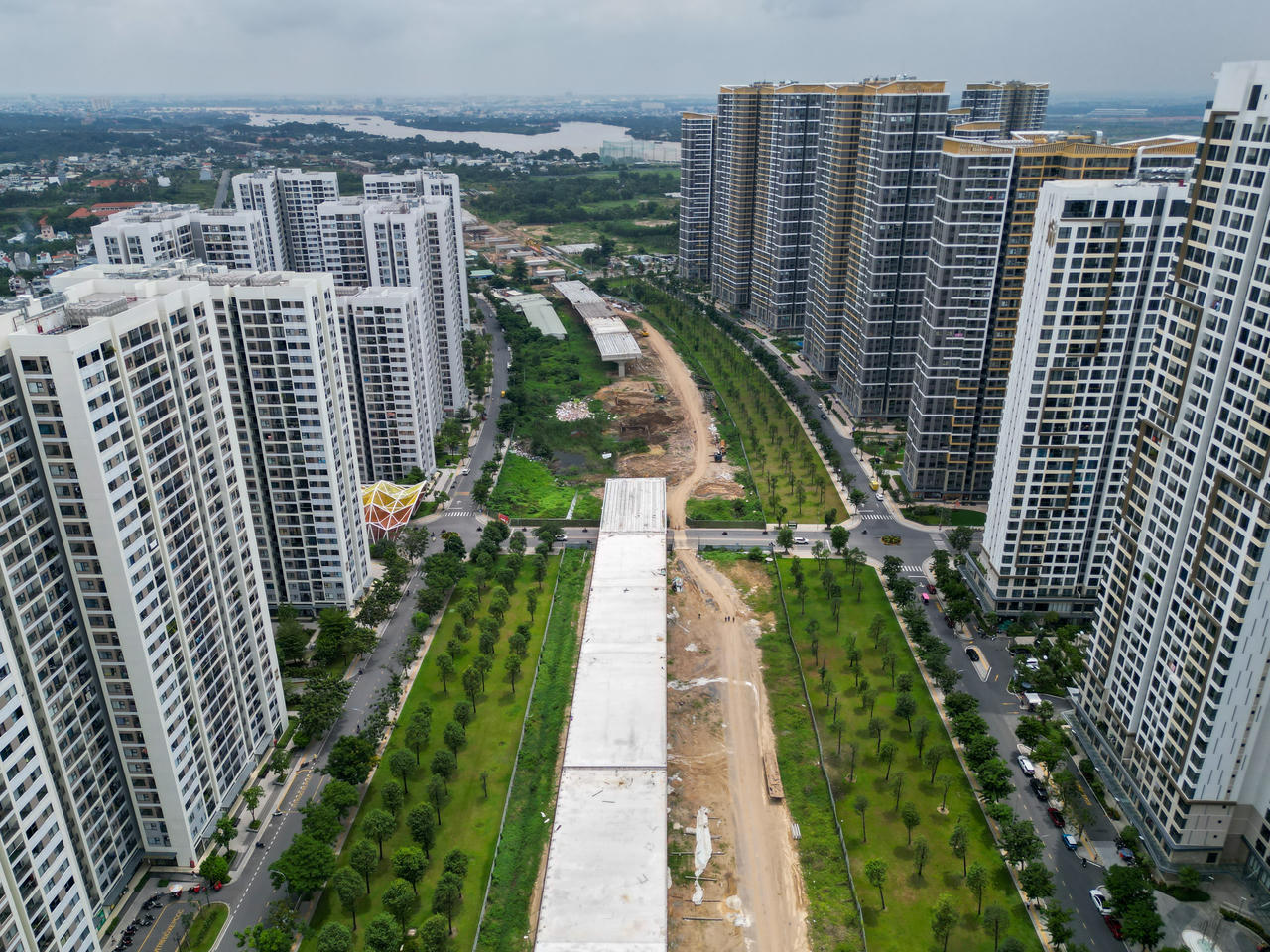 Tấp nập thi công Vành đai 3 TP HCM, hình thành trục kết nối liên vùng chiến lược