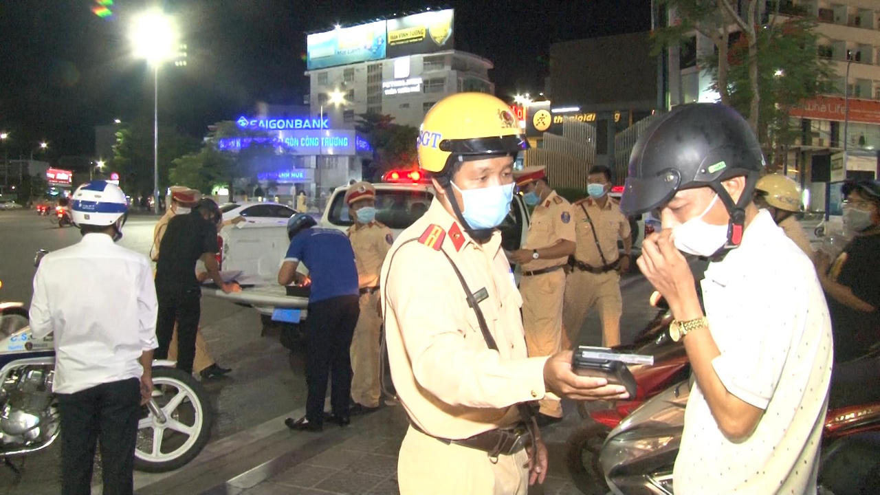 Cao điểm xử lý vi phạm giao thông đường bộ tại TP Huế