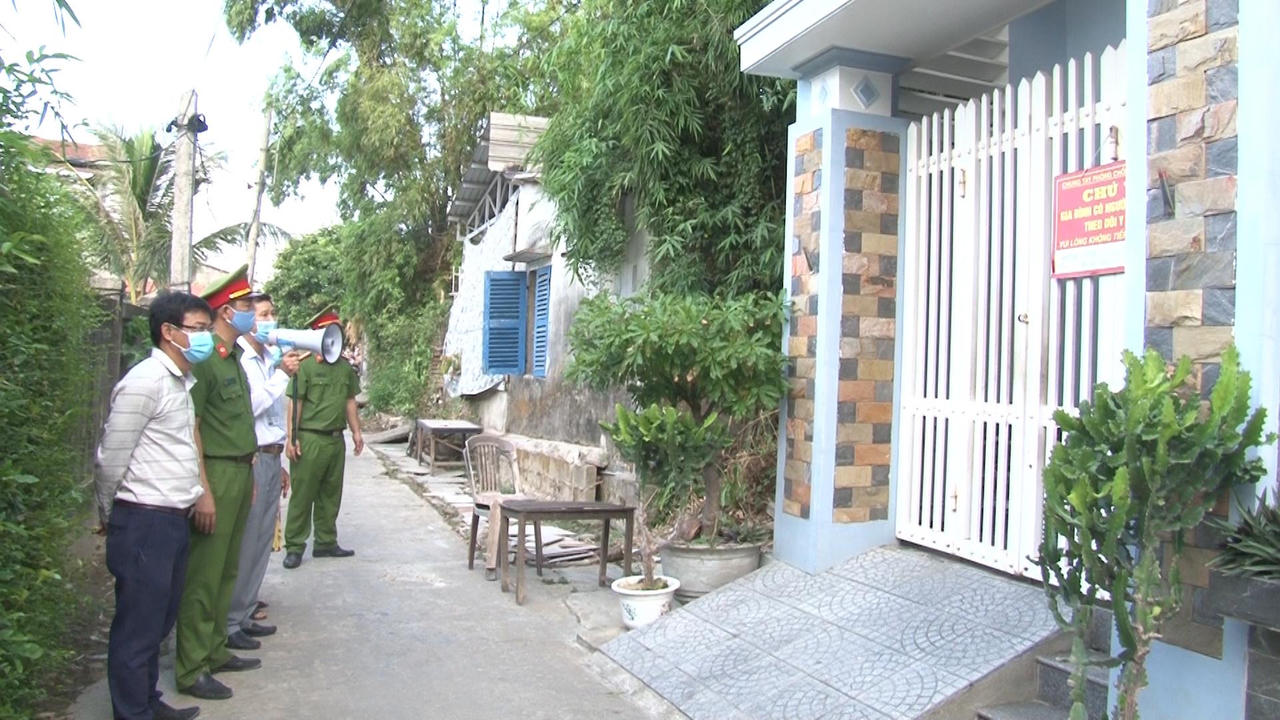 Giám sát chặt hoạt động cách ly tập để giảm thiểu nguy cơ lây lan dịch bệnh