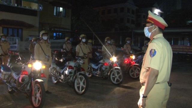 Xử lý hàng trăm trường hợp vi phạm giao thông