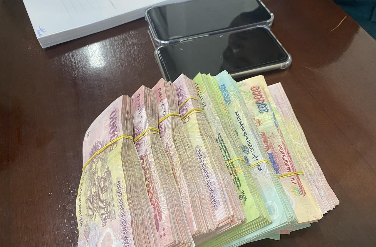 Lập facebook ảo lừa hơn 1,3 tỷ đồng