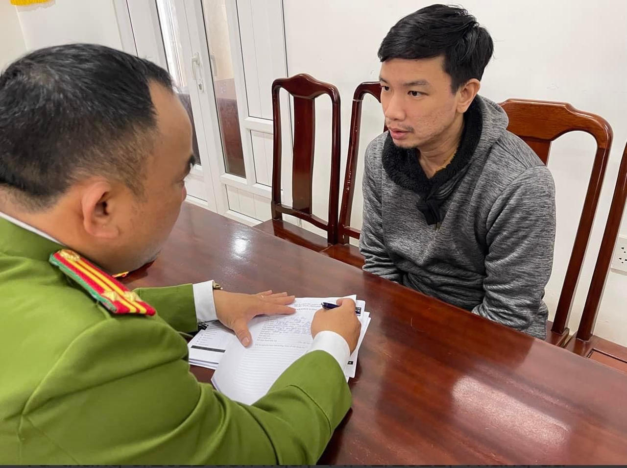 Nam thanh niên 9X ở Huế cầm đầu đường dây cá độ bóng đá hàng chục tỷ đồng