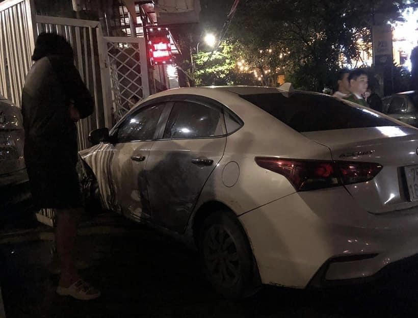 Huế: Tài xế ô tô tông liên hoàn 8 xe máy rồi bỏ chạy